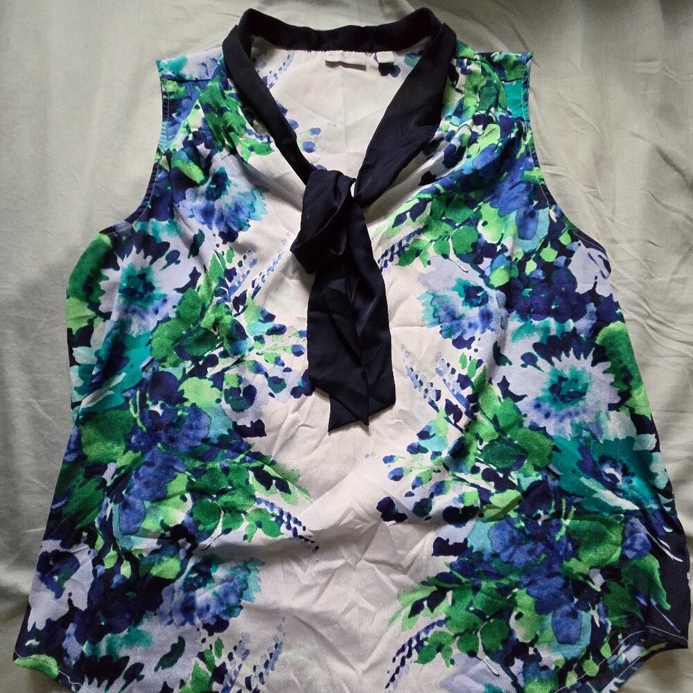 New York & Company sleeveless top
